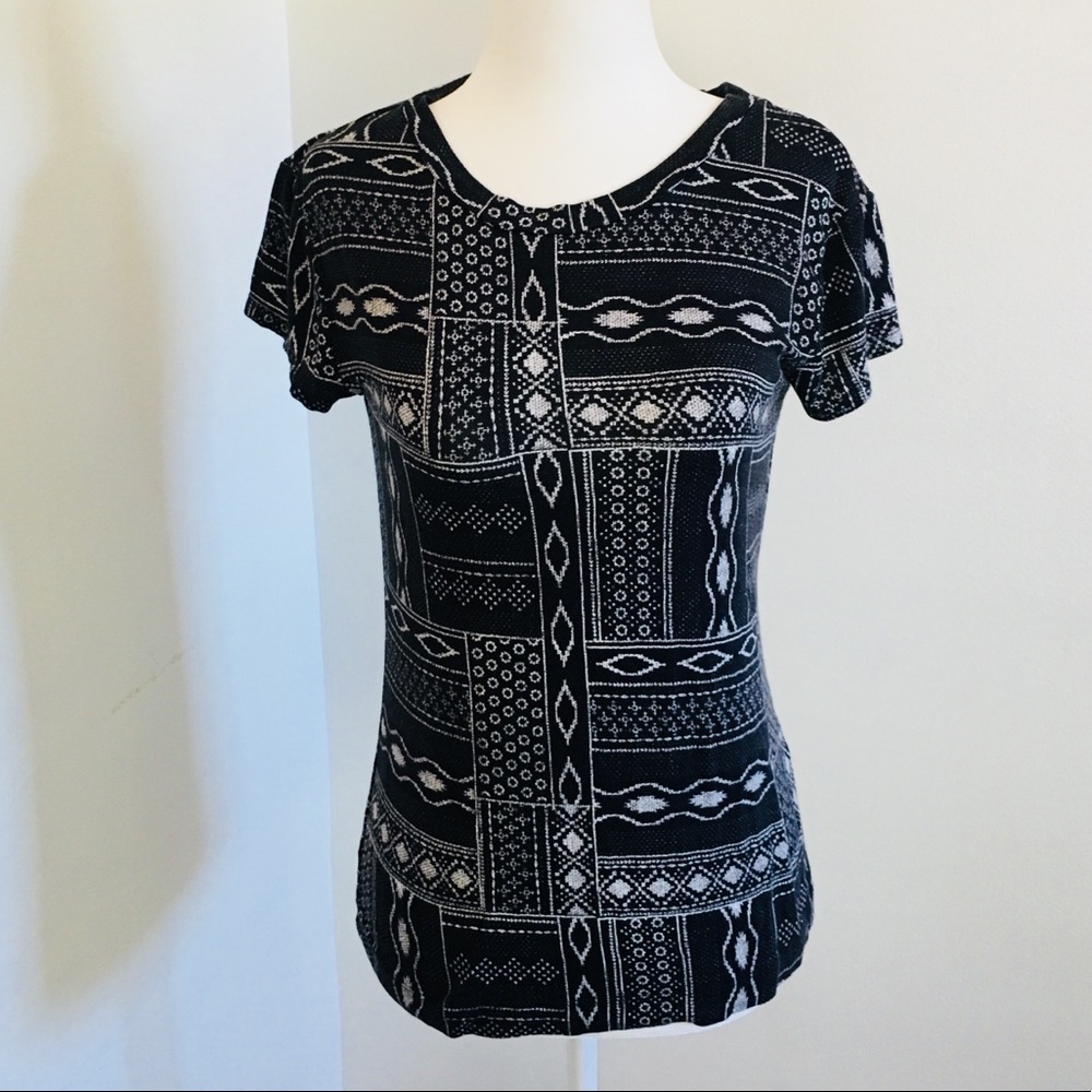 H&M Black Short Sleeve Top Lightweight